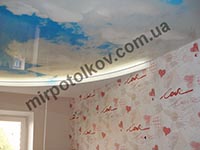 облака с подсветкой за потолком