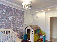 натяжной потолок в классической детской комнате