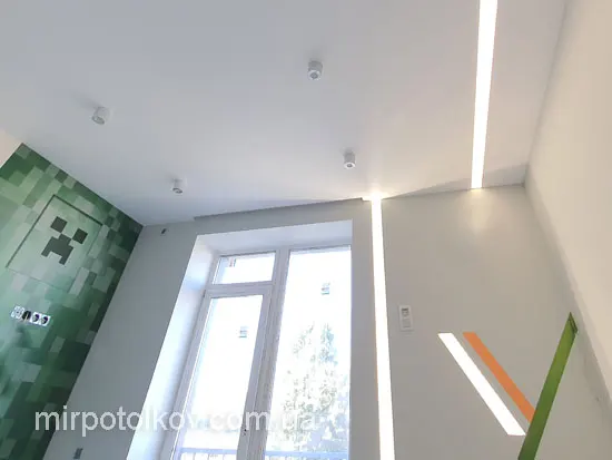 led-линии в потолке в детской